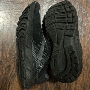 I'm selling them, I have several pairs.